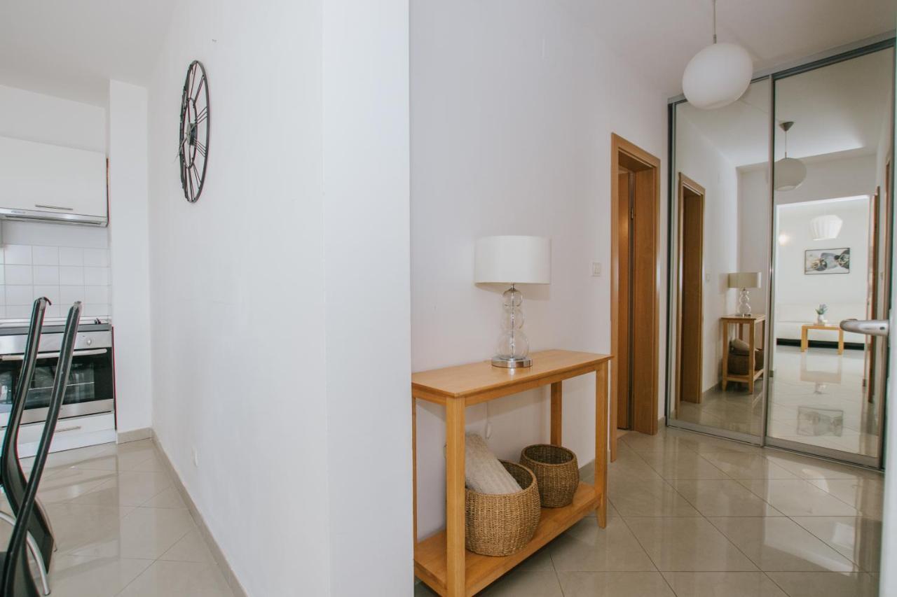 شقة Apartman Sunny تروغير المظهر الخارجي الصورة