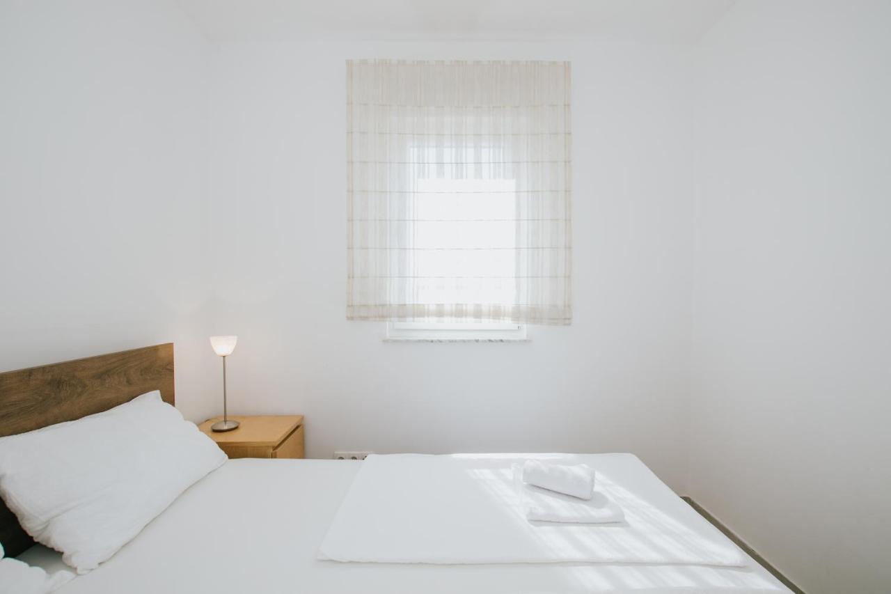 شقة Apartman Sunny تروغير المظهر الخارجي الصورة